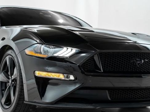 Used 2021 Ford Mustang GT w/ Equipment Group 301A image 15