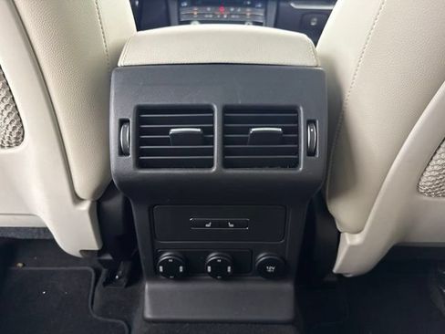 Used 2019 Jaguar F-PACE Prestige AWD/4WD image 25