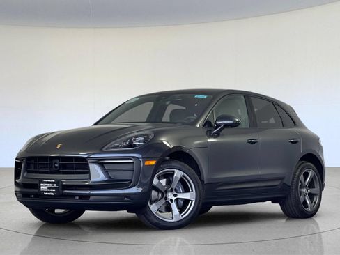 Certified 2026 Porsche Macan AWD/4WD image 1