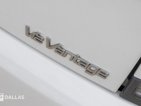Used 2011 Aston Martin V12 Vantage Coupe image 20