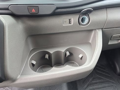 New 2025 Ford Transit 250 148 Medium Roof image 25