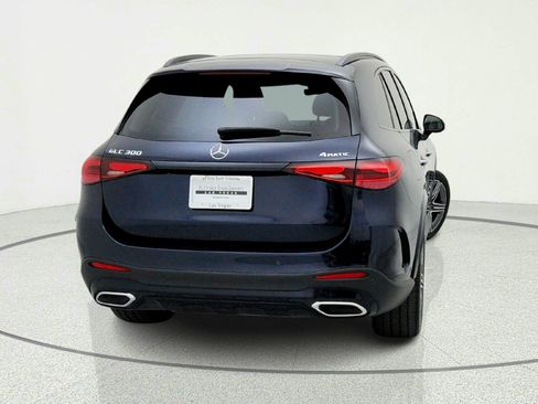 Used 2023 Mercedes-Benz GLC 300 4MATIC image 10