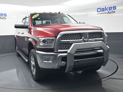 Used 2018 RAM 2500 Laramie AWD/4WD image 3