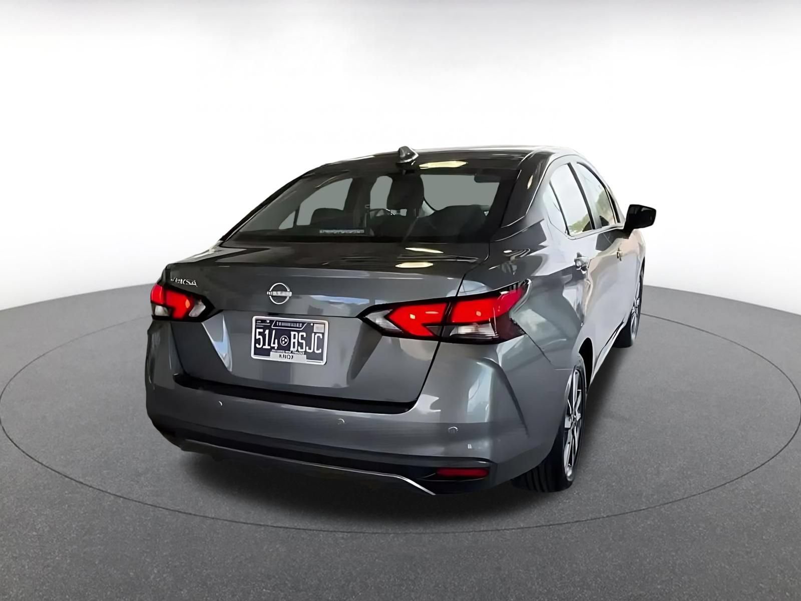 Used 2025 Nissan Versa SV FWD image 13