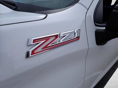 Used 2024 Chevrolet Silverado 1500 LT Trail Boss w/ Protection Package AWD/4WD image 8