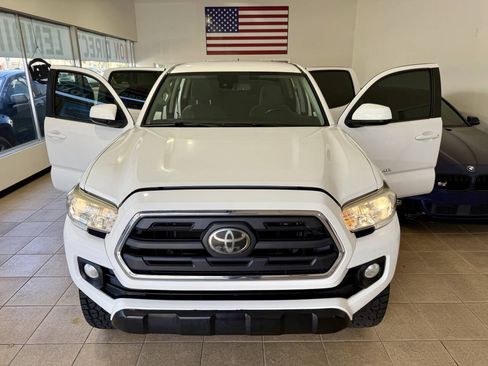 Used 2019 Toyota Tacoma SR5 RWD image 28