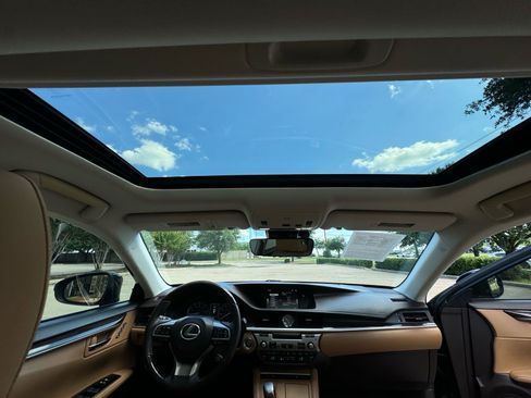 Used 2017 Lexus ES 350 image 19