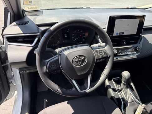 Used 2023 Toyota Corolla SE w/ SE Premium Package FWD image 15