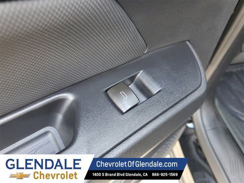 New 2026 Chevrolet Equinox EV RS image 17