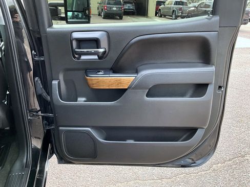 Used 2015 Chevrolet Silverado 1500 LTZ w/ LTZ Plus Package image 19