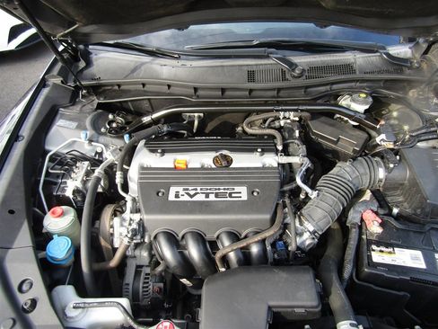 Used 2013 Honda Crosstour EX image 31