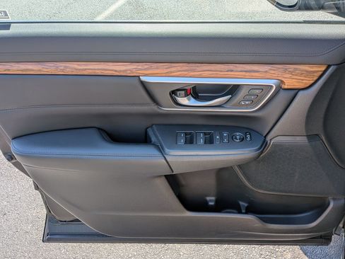 Used 2020 Honda CR-V Touring image 21