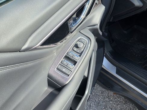 Certified 2025 Subaru Outback Touring w/ Popular Package #2 image 19