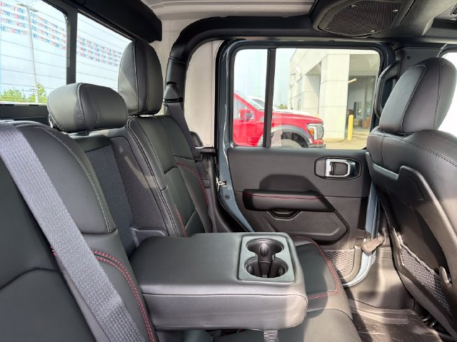 New 2026 Jeep Gladiator Mojave AWD/4WD image 36