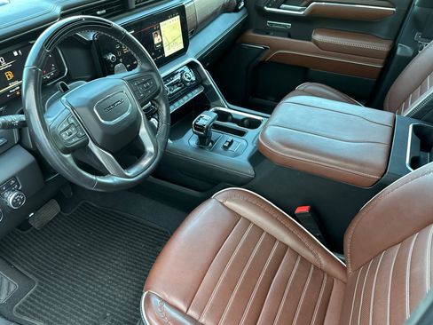 Used 2023 GMC Sierra 1500 Denali Ultimate image 10