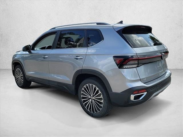 Used 2025 Volkswagen Taos SE FWD image 7