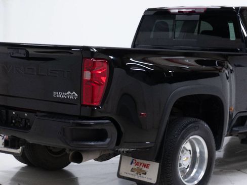 Used 2024 Chevrolet Silverado 3500 High Country w/ High Country Premium Package AWD/4WD image 15