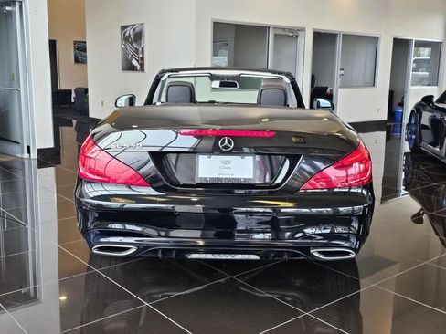 Used 2019 Mercedes-Benz SL 550 image 5