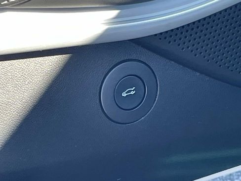 Used 2019 Chevrolet Camaro SS image 17