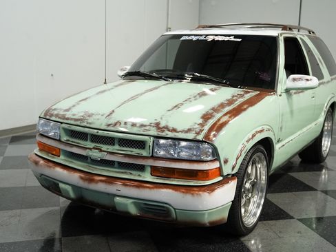 Used 2001 Chevrolet Blazer LS image 17