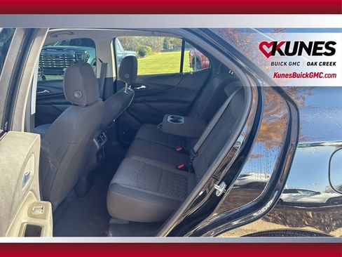 Used 2023 Chevrolet Equinox LT image 22
