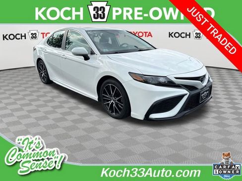 Used 2023 Toyota Camry SE w/ Cold Weather Package AWD/4WD image 1