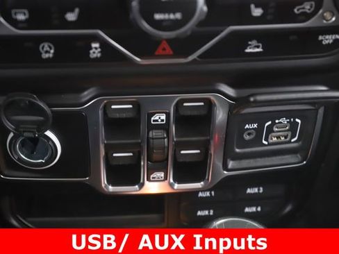 Used 2023 Jeep Gladiator Sport AWD/4WD image 23