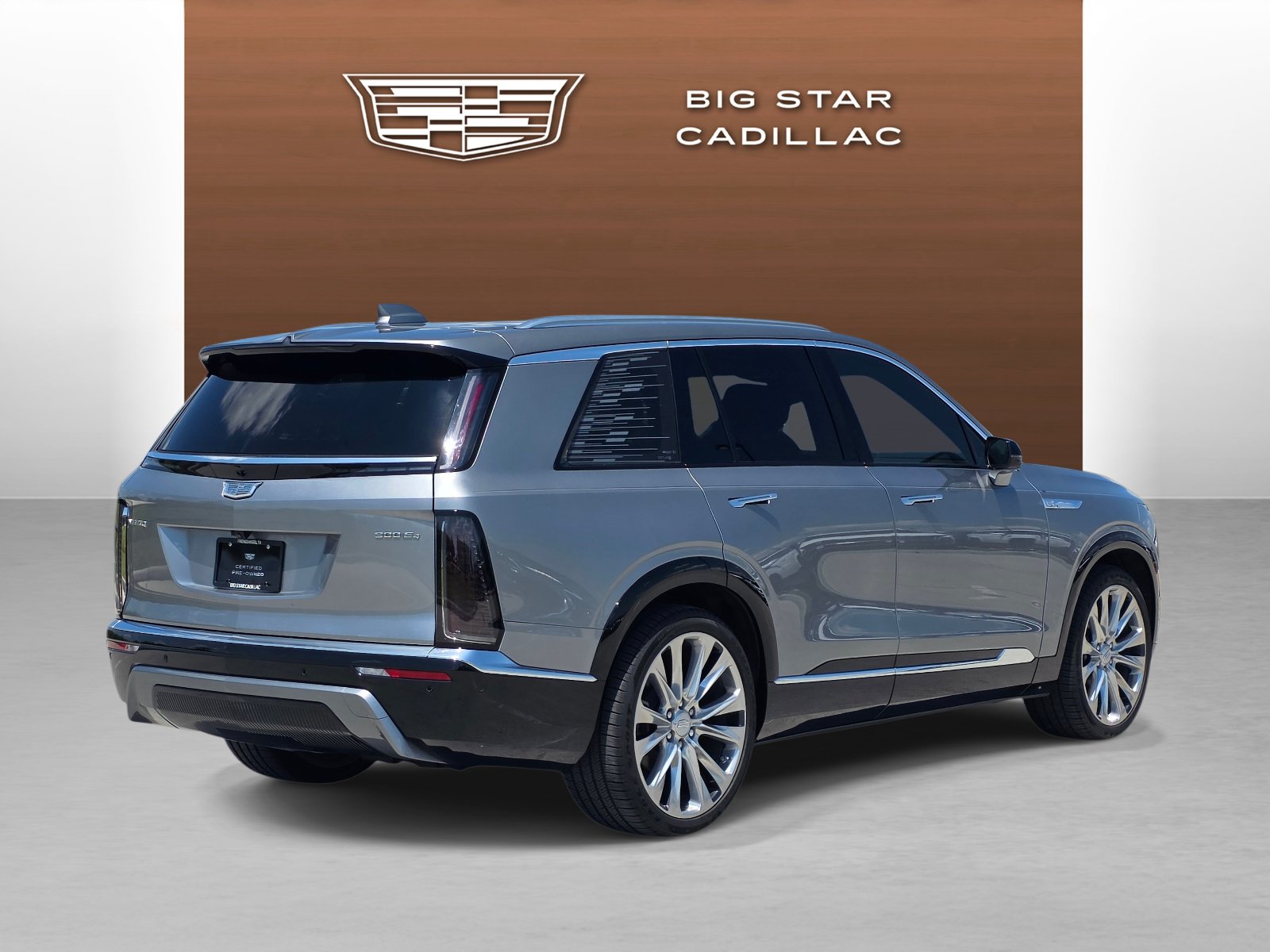 Certified 2026 Cadillac Vistiq Premium Luxury w/ LPO, Floor Liner Package AWD/4WD image 5