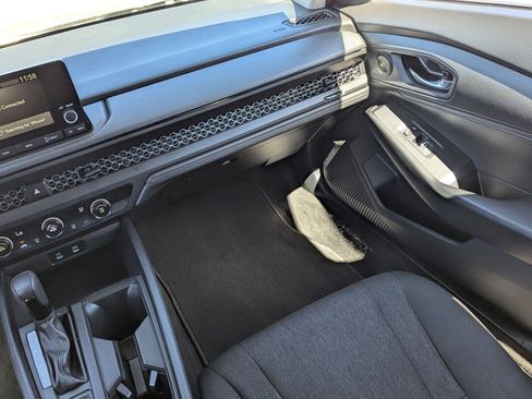 Used 2023 Honda Accord LX image 17