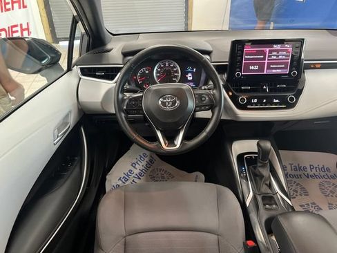 Used 2022 Toyota Corolla SE w/ Carpet Mat Package (TMS) FWD image 29