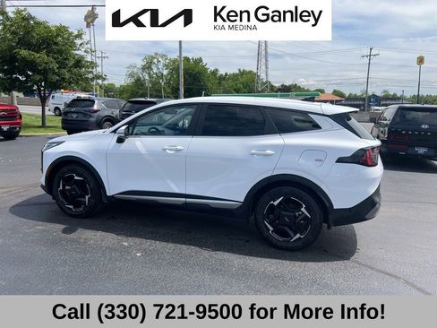 Certified 2026 Kia Sportage EX FWD image 16