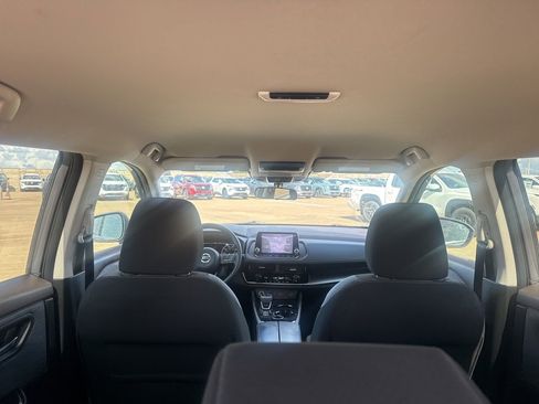 Certified 2021 Nissan Rogue SV image 38