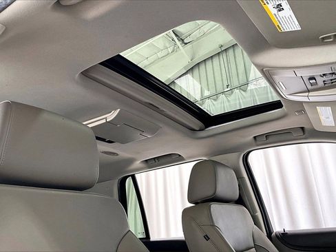 Used 2017 Chevrolet Tahoe LT image 27