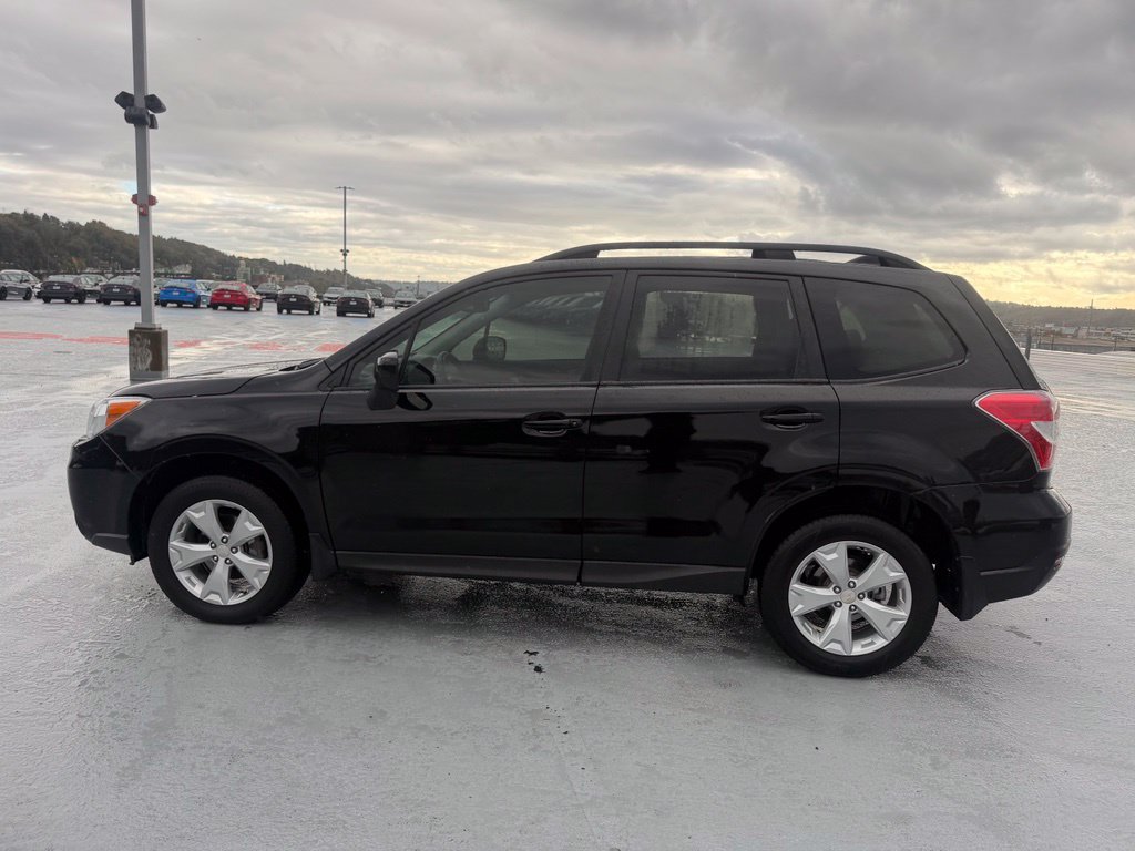 Used 2016 Subaru Forester 2.5i Premium w/ Popular Package #2 AWD/4WD image 8