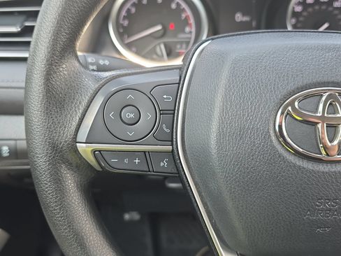 Used 2022 Toyota Camry LE FWD image 16