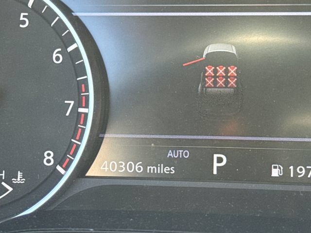 Used 2023 Nissan Pathfinder SV AWD/4WD image 18