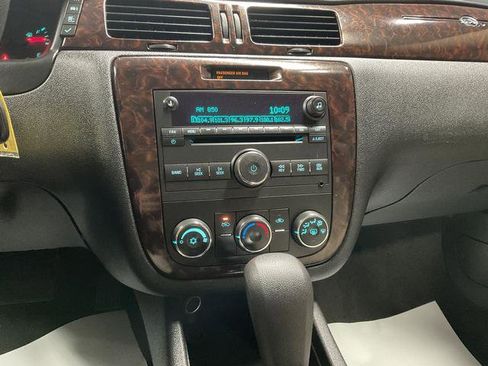 Used 2015 Chevrolet Impala LS image 21