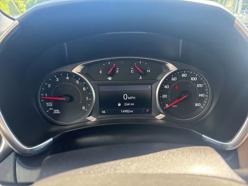 Used 2024 Chevrolet Equinox Premier AWD/4WD image 10