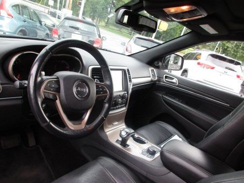 Used 2015 Jeep Grand Cherokee Limited w/ Luxury Group II AWD/4WD image 15