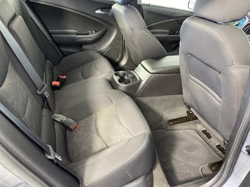 Used 2018 Chevrolet Volt LT FWD image 12