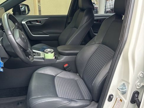 Used 2022 Toyota RAV4 XSE image 20