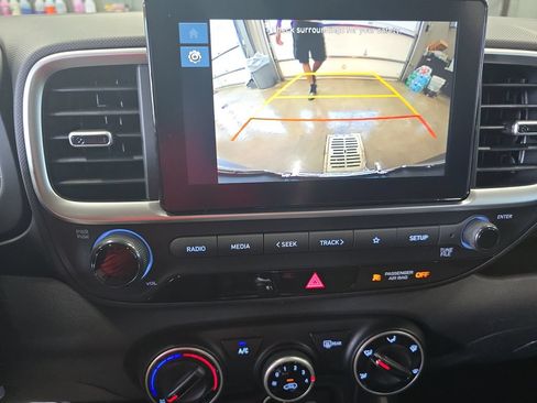 New 2026 Hyundai Venue SE FWD image 24