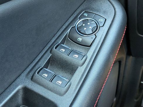 Certified 2024 Ford Edge ST-Line image 29