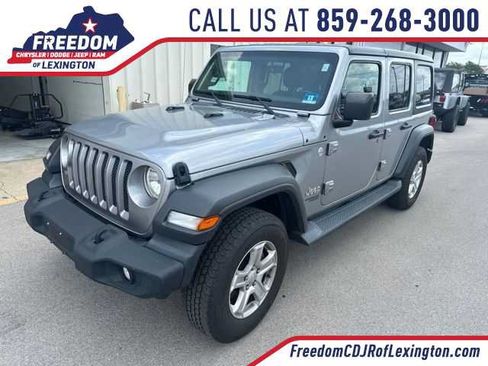 Used 2018 Jeep Wrangler Unlimited Sport S AWD/4WD image 1
