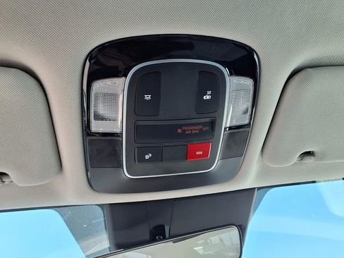 Used 2025 Kia K4 FWD image 25