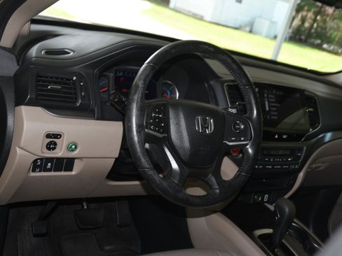 Used 2020 Honda Pilot EX-L image 9