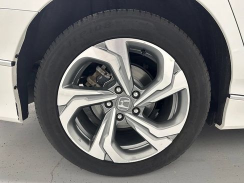 Used 2020 Honda Accord EX image 63
