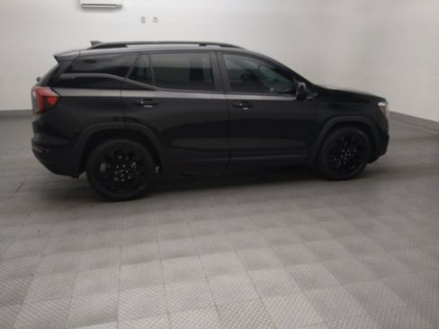 Used 2022 GMC Terrain SLE w/ Elevation Edition FWD image 10