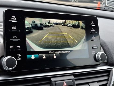 Used 2018 Honda Accord Sport image 18