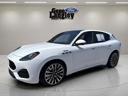 Used 2023 Maserati Grecale Modena AWD/4WD image 3